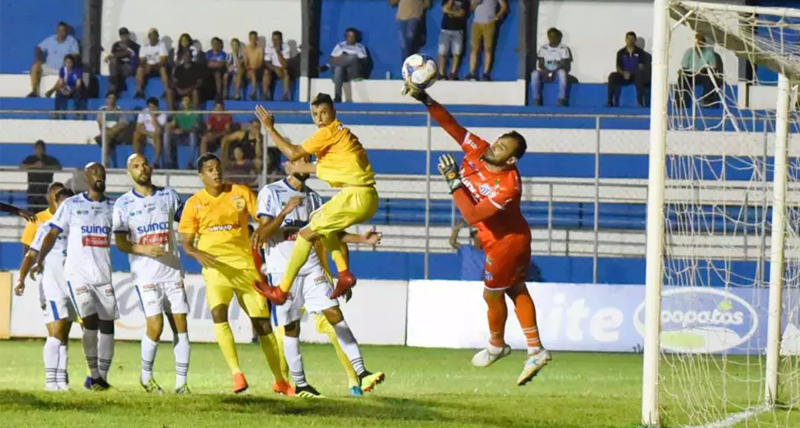 brasiliense-x-urt-mg-amistoso-sera-com-portoes-abertos