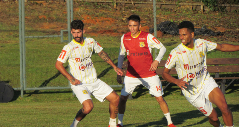 fora-de-casa-brasiliense-entra-em-campo-contra-o-tocantinopolis-to-pela-primeira-partida-da-serie-d