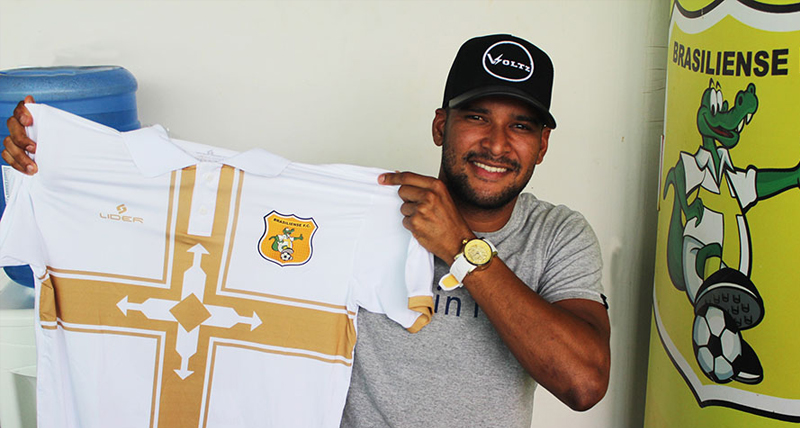 brasiliense-paga-cirurgia-de-zagueiro-do-atl-de-alagoinhas-que-fraturou-a-perna-na-partida-entre-as-equipes