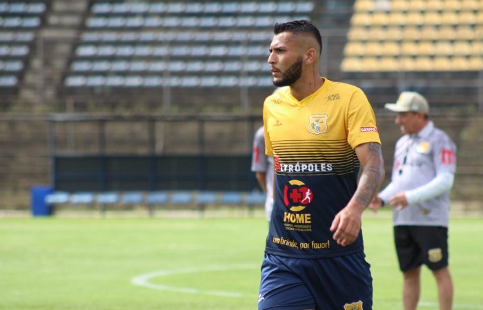 atacante-mariano-acerta-sua-saida-do-brasiliense