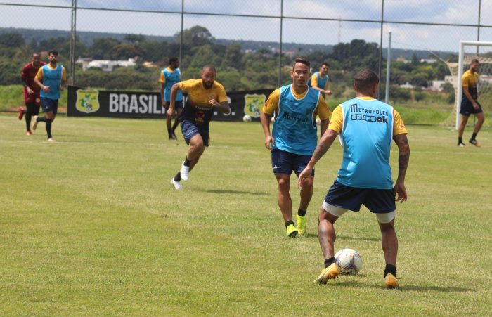 brasiliense-facha-semana-de-treinos-visando-o-amistoso-contra-o-gremio-anapolis