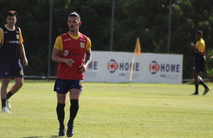 brasiliense-fecha-a-contratacao-do-meia-rodrigo-andrade