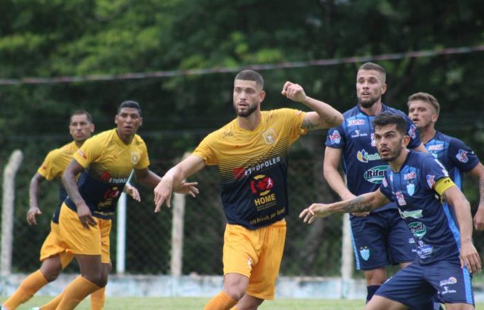 de-virada-brasiliense-vence-o-crac-no-segundo-amistoso-do-ano