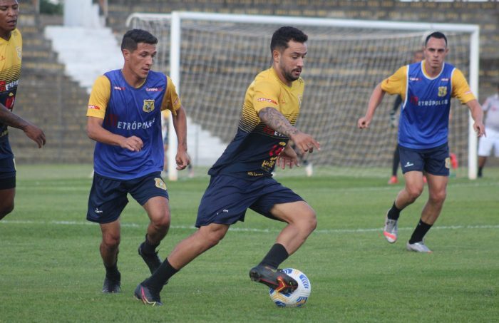 brasiliense-busca-virada-sobre-o-gremio-na-copa-do-brasil