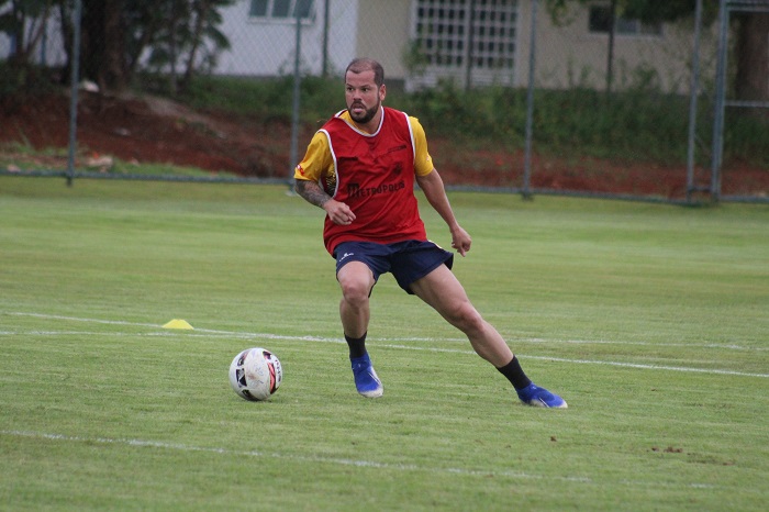 meia-tiago-luis-reforca-o-brasiliense-para-a-temporada-2022