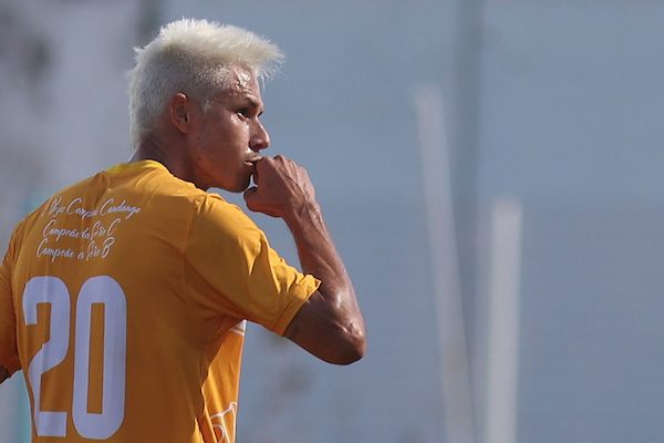 brasiliense-acerta-com-o-atacante-romarinho-para-sua-segunda-passagem-pelo-clube
